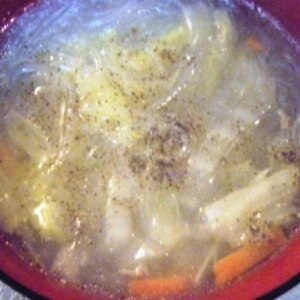 白菜とわかめのスープ